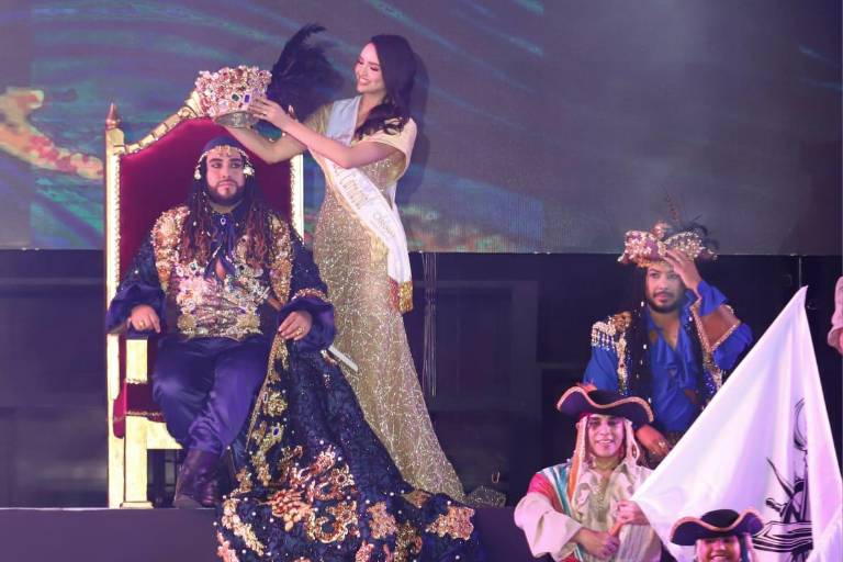 Coronan a Brayan I como Rey de la Alegría del Carnaval de Mazatlán 2025
