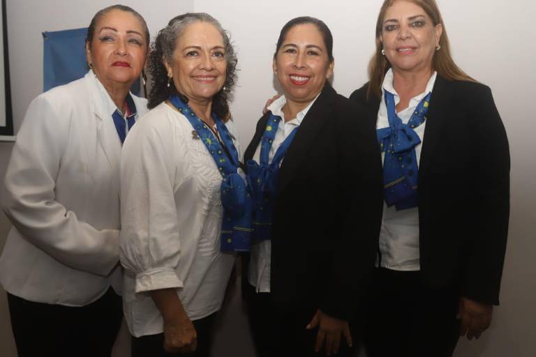 Integrantes de Anspac Mazatlán escuchan mensaje de unión familiar