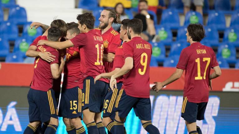 España no tuvo problemas para superar a Lituania, en duelo amistoso.