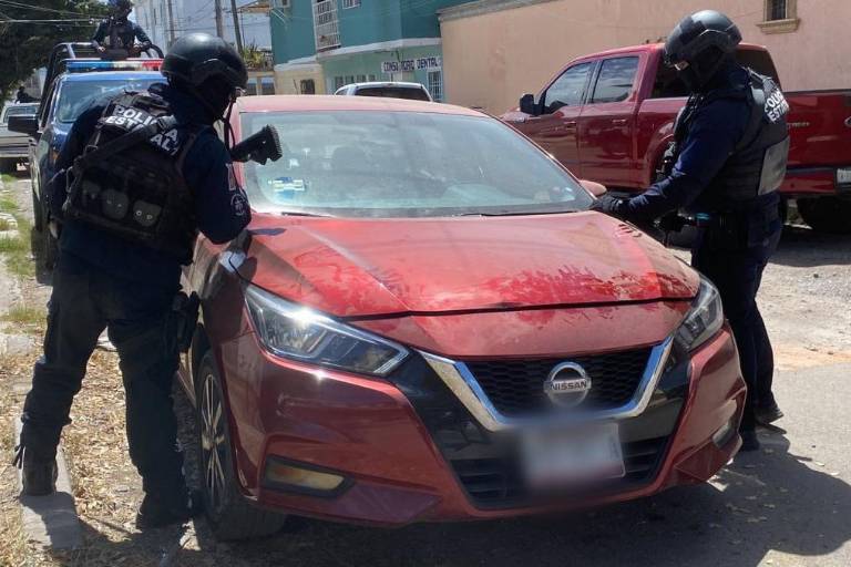 Agentes de la SSP Sinaloa encuentran auto robado en Culiacán