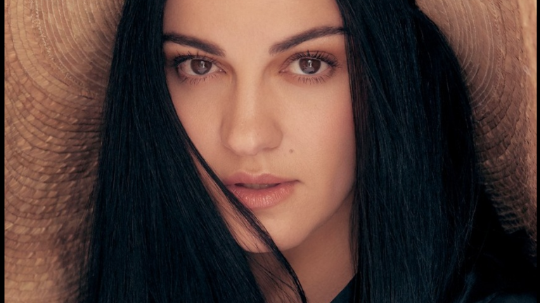 Maite Perroni.