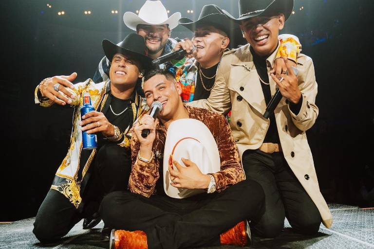 Primero J Balvin, ahora Maluma anda tras Grupo Firme