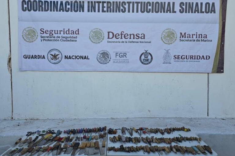 Hallan en Penal Goros II, en Ahome, armas blancas, pipas y una memoria USB