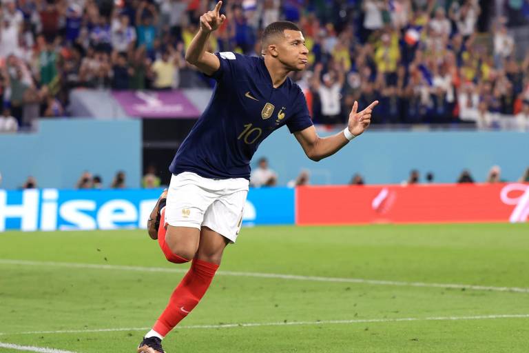 De la mano de Mbappé, Francia clasifica a octavos de final
