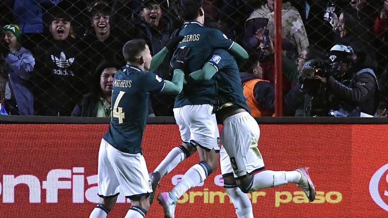 Bolivia logró la hazaña de vencer a Brasil y de quedarse con el boleto al repechaje mundialista en la última jornada de las eliminatorias de la Conmebol.