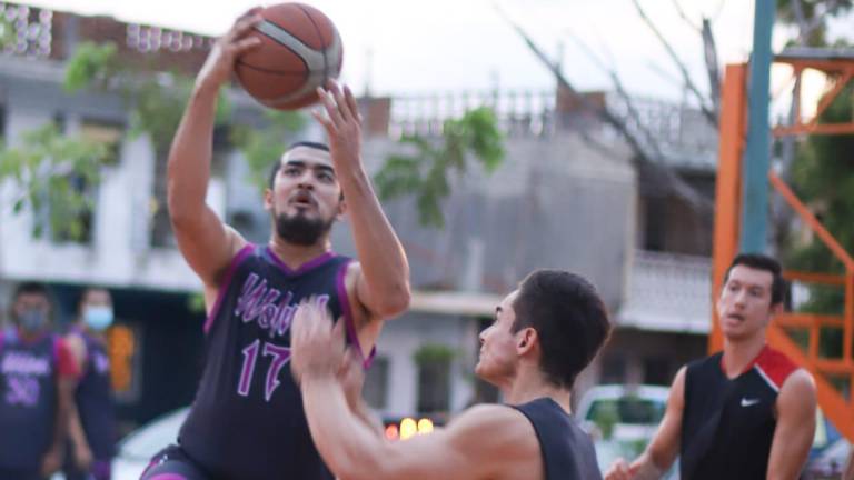 El Velero iguala la serie de cuartos de final en el Torneo de Baloncesto de Segunda Fuerza