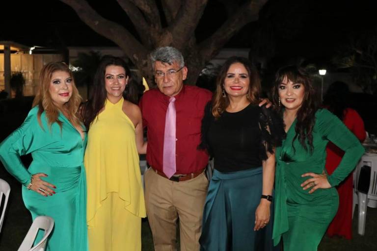 Festejan el Día del Enfermero colaboradores del Hospital General de Mazatlán
