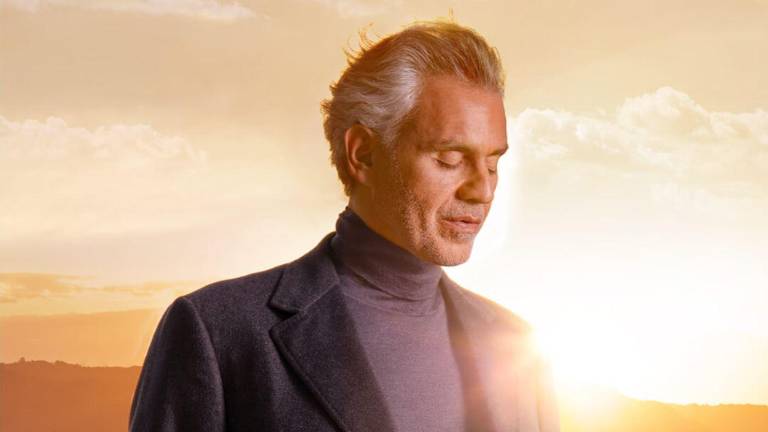 El tenor Andrea Bocelli vendrá a México en junio del año entrante.