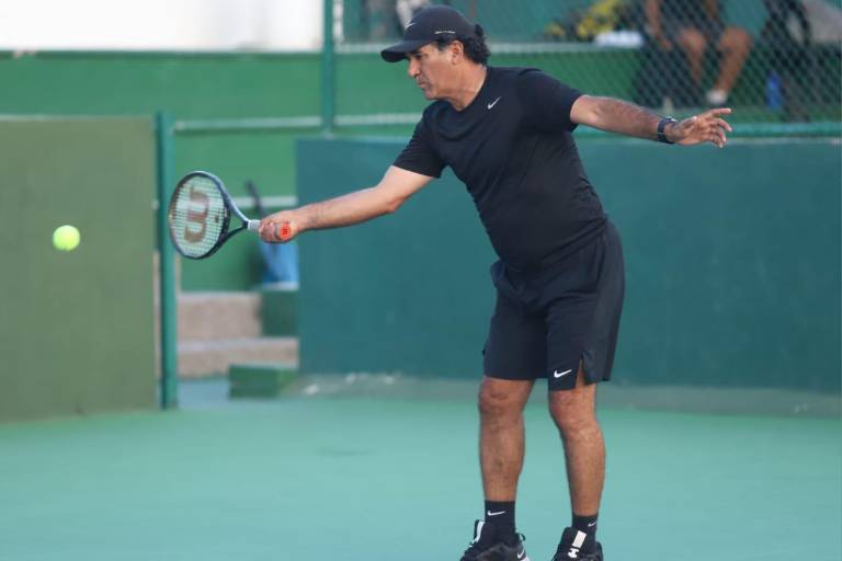 Aviña suma un triunfo más en Singles C, en Torneo de Pascua