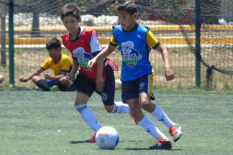 Surgen semifinalistas en el Futbolito Bimbo Mazatlán