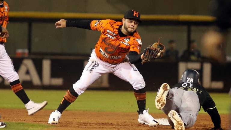 Naranjeros de Hermosillo no pudo mantener la ventaja y al final, cayó ante Sultanes de Monterrey.