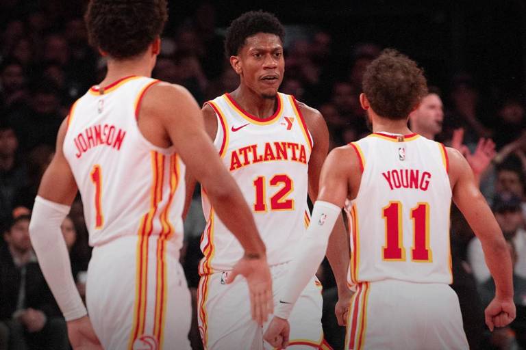 Trae Young lidera a Hawks en victoria sobre Knicks y avanza a semifinales