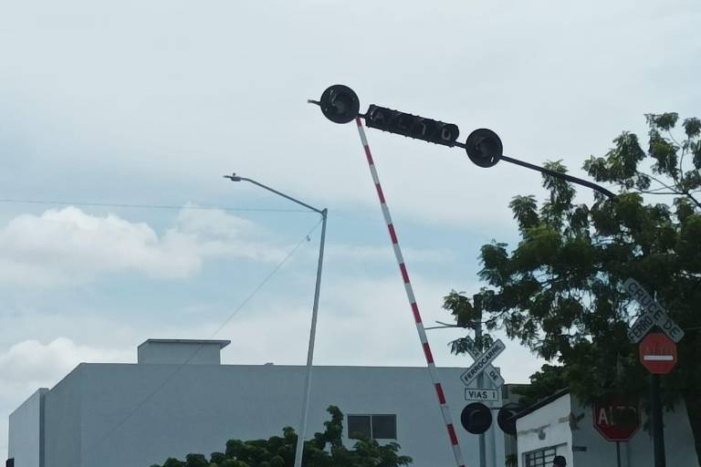 Plumas ferroviarias de la Santa Rosa en Mazatlán no funcionan, a casi dos meses de su instalación