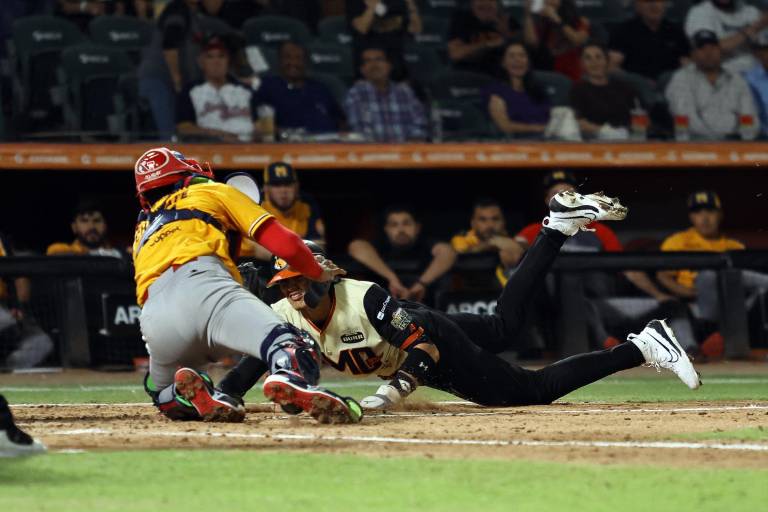 A base de poder los Naranjeros se quedan con la serie ante Mayos