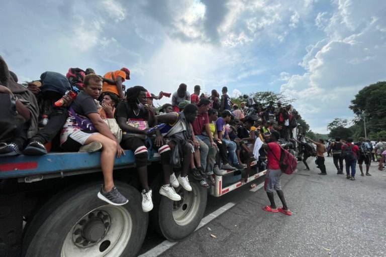 Caravana de migrantes: huir de la ciudad cárcel