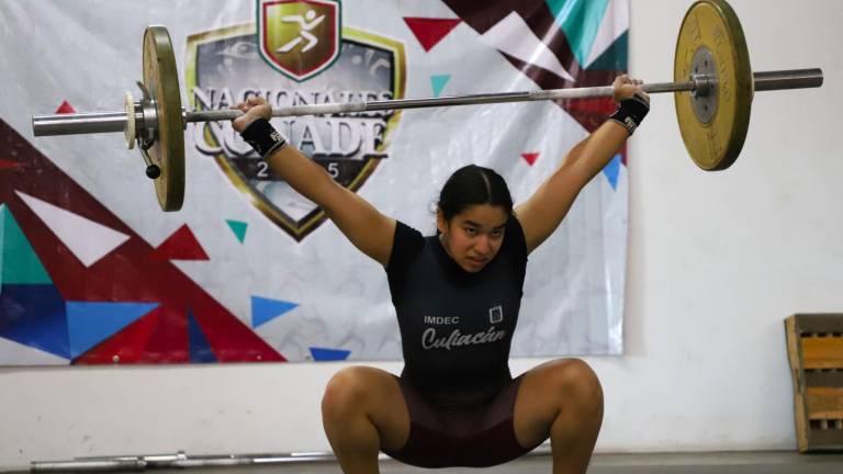 Las exponentes culiacanenses dejaron constancia de su técnica y fortaleza en levantamiento de pesas.