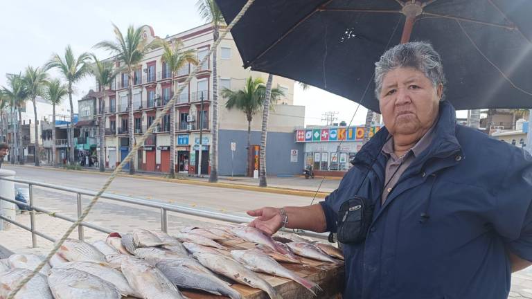 María de Rosario Flores Galindo reitera que las ventas de pescado siguen flojas.