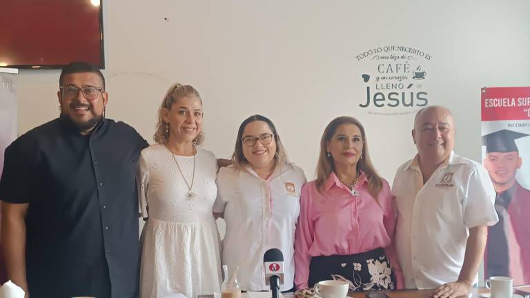 En rueda de prensa se detallan los festejos de la Escuela Chayito Garzón.