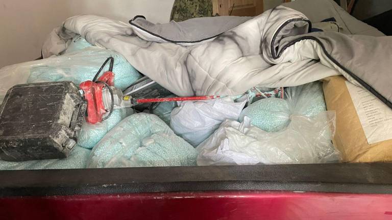 Cerca de mil 500 kilos de pastillas de fentanilo fueron aseguradas en Sinaloa, de acuerdo a Omar García Harfuch.