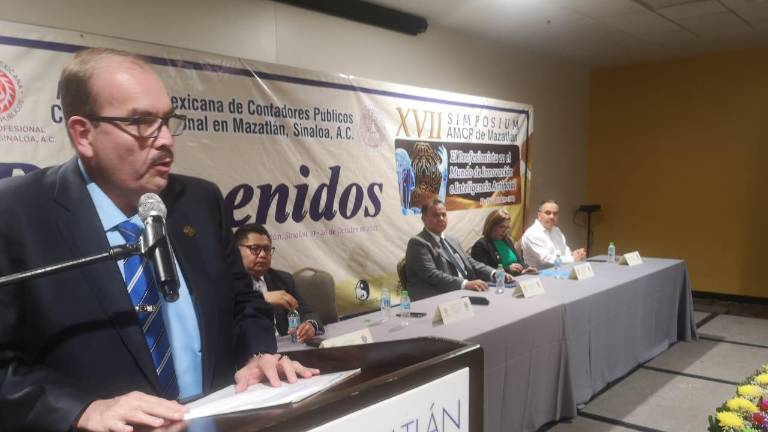 La AMCP realiza su XVII simposium con una serie de conferencias encaminadas a la innovación e inteligencia artificial.