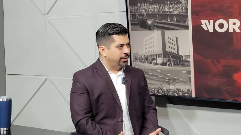 Kenny Inzunza informó que los síntomas pueden aparecer aún cuando no haya una exposición directa a los rayos solares.