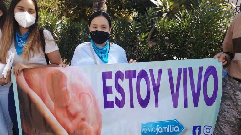 Cuén Ojeda afirmó que el sistema de salud ya está listo para otorgar este procedimiento a quien lo solicite.