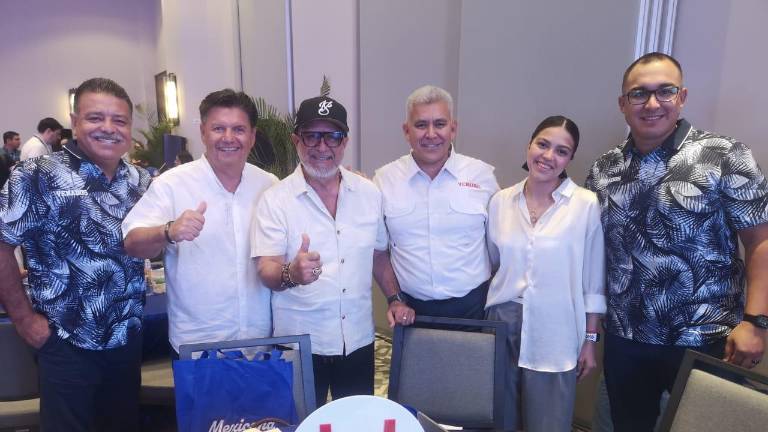 La directiva de Venados de Mazatlán en el Draft 2023.