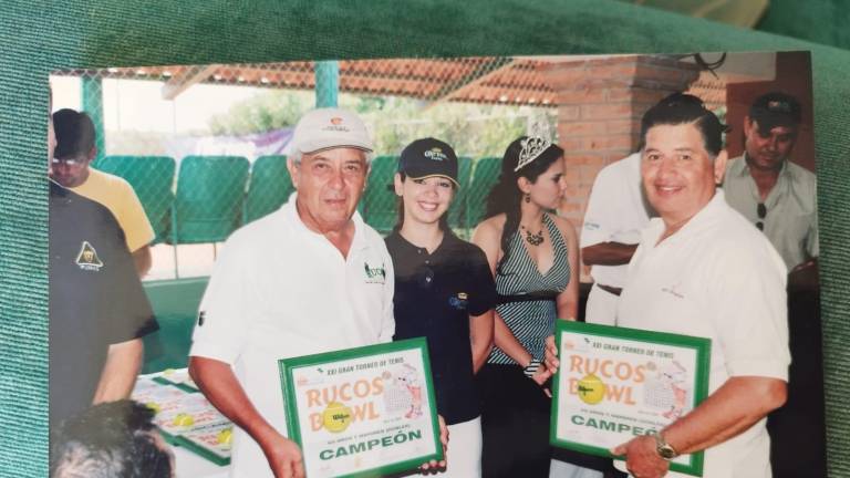 Jesús “Chuy” Ordóñez (izq.) recuerda con cariño a José Luis Gómez Morales (der.).