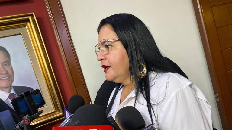 La Alcaldesa de Navolato, Margoth Urrea, estuvo presente en la Reunión Regional de Protección Civil.