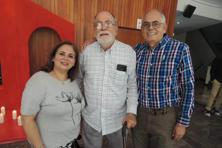 Ovacionan sinaloenses al tenor Javier Camarena