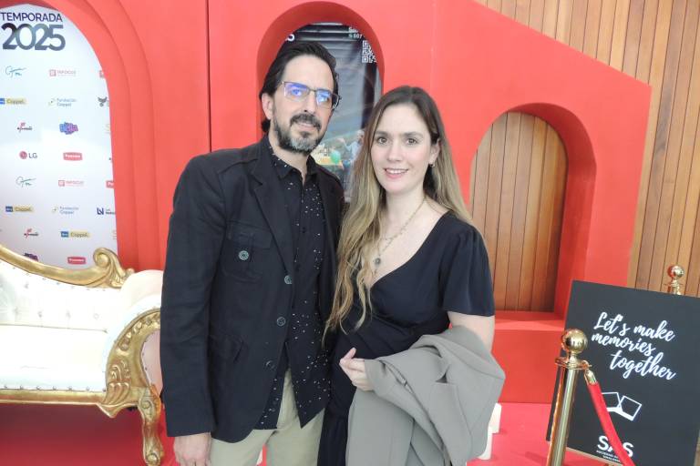 Ovacionan sinaloenses al tenor Javier Camarena