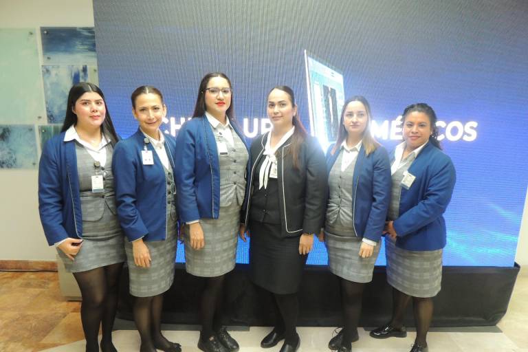 Celebra las primeras 100 cirugías de éxito en su programa de Cirugía Robótica