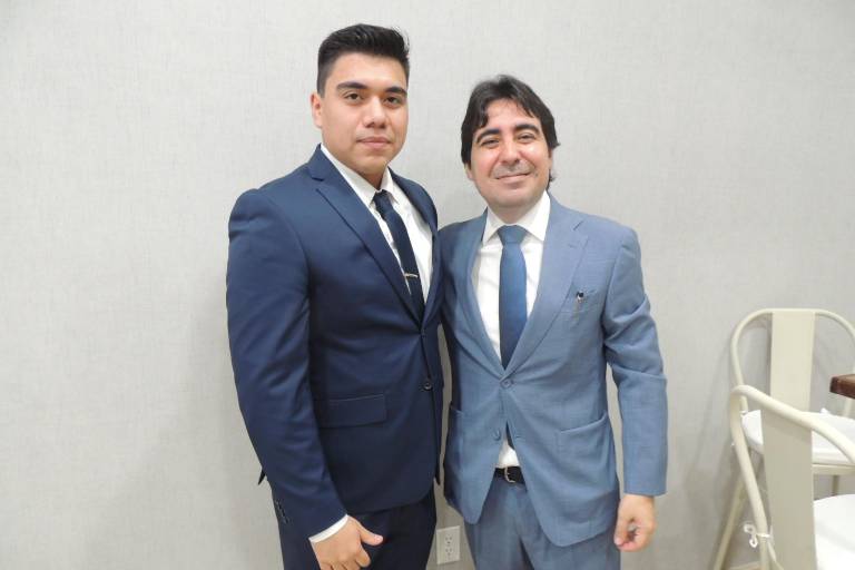 Celebra las primeras 100 cirugías de éxito en su programa de Cirugía Robótica