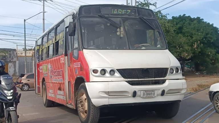 El Gobierno de Sinaloa próximamente estaría entregando apoyos económicos para transportistas afectados por la inseguridad, de acuerdo al Secretario de Economía estatal.