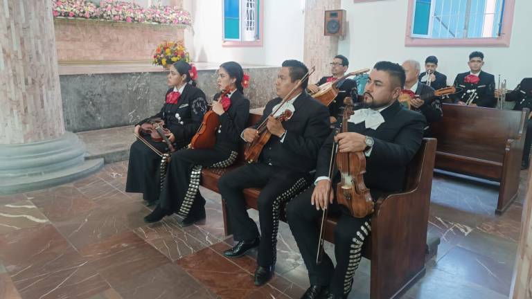 Músicos y devotos acudieron a la misa anual para conmemorar a la Patrona de la Música.