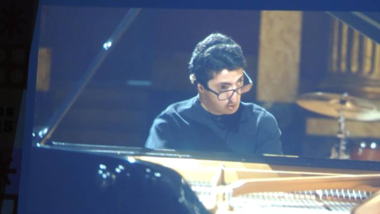 David González protagoniza el documental Concierto para otras manos.