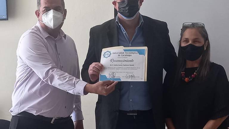 El Ingeniero, Ejecutivo de medios y docente de la Universidad Anáhuac compartió con alumnos y trabajadores de la UTEsc dos días de conferencias y una comida con líderes del municipio.