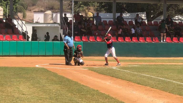 Sinaloa Sur pegó con fuerza en entradas extras, para quedarse con el triunfo ante Sinaloa Culiacán.