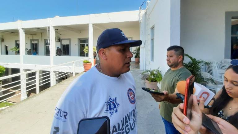 Gustavo Espinoza Bastidas informó que dos playas de la avenida Del Mar permanecen cerradas debido a la marea alta.