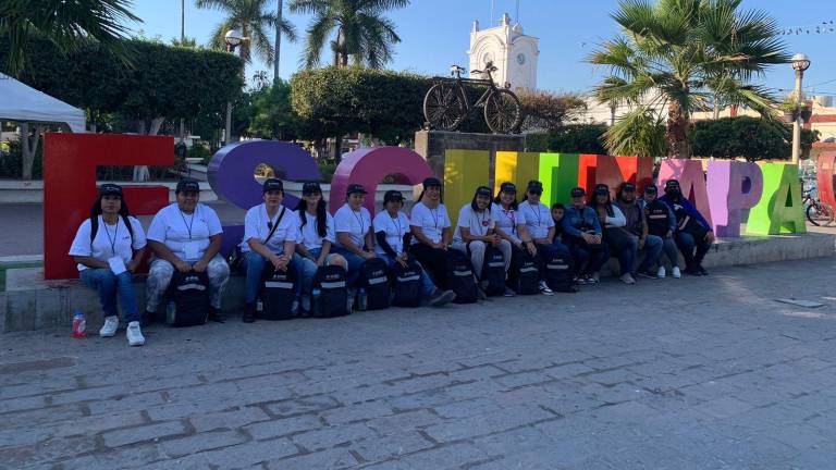 Los capacitadores ya recorren las calles de Escuinapa.