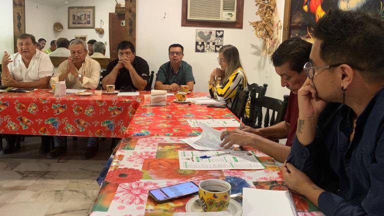 En rueda de prensa se dan detalles del evento.