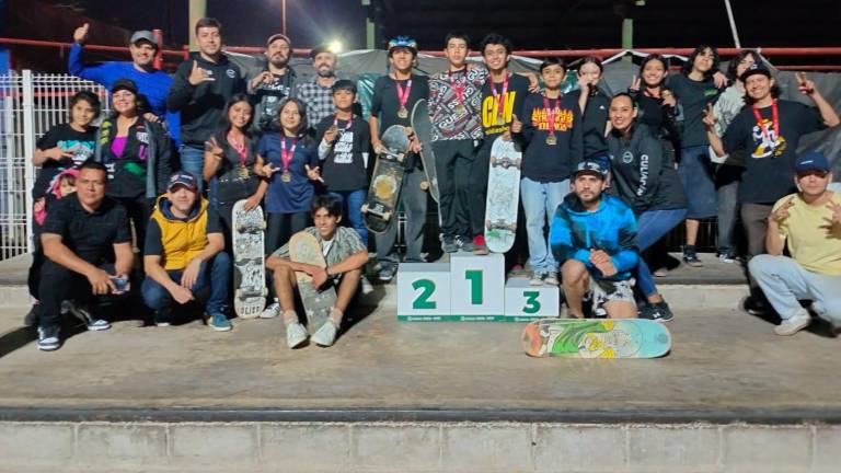 Los competidores se tomaron la foto del recuerdo tras el selectivo municipal.