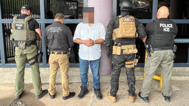 Ulises “N” fue detenido en Sonora y trasladado a Sinaloa, donde enfrentará cargos por doble homicidio.