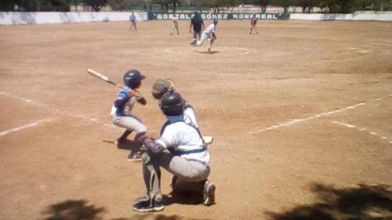 Con buenas acciones sigue el torneo de la Toronja.