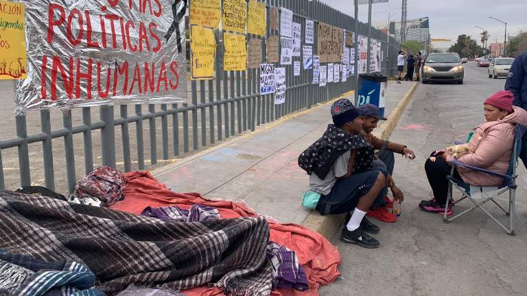 El cambio del Título 42 por el Título 8 y la entrada en vigor de nuevas medidas en EU no han generado una mejoría en la situación de miles de personas que buscan asilo en Estados Unidos.