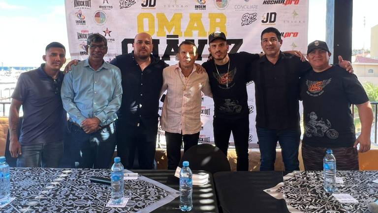 Julio César Chávez y su hijo Omar estuvieron presentes en una conferencia de prensa donde se dieron pormenores de la función “Chávez vs. Monterrosa” de JD Promotions.