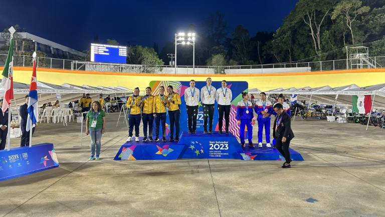 El equipo mexicano sube a lo más alto del podio.