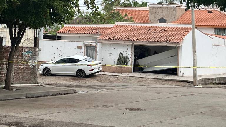 Una vivienda del Infonavit Humaya, en Culiacán, fue atacada a balazos este sábado.