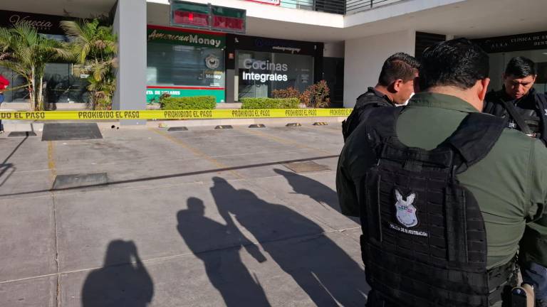 El creador de contenidos en redes sociales Adal Peña fue asesinado a balazos en un gimnasio en el sector Tres Ríos, en Culiacán.