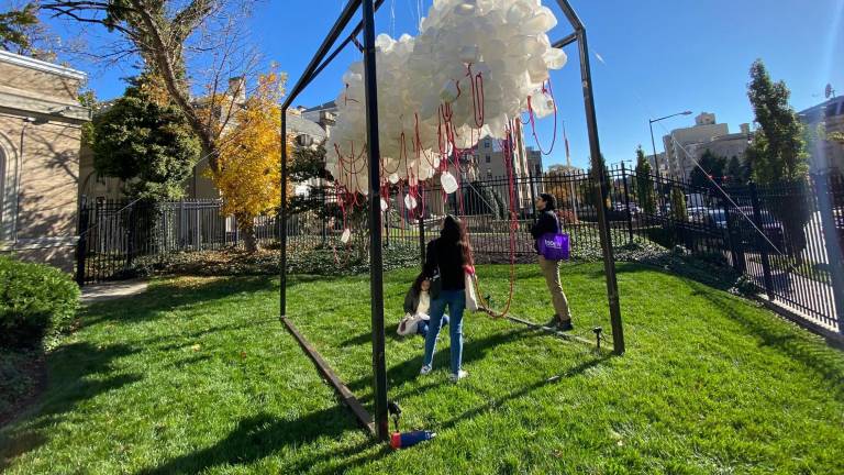 La versión de Nube(s) se presentó por primera vez en el Instituto Cultural Mexicano.